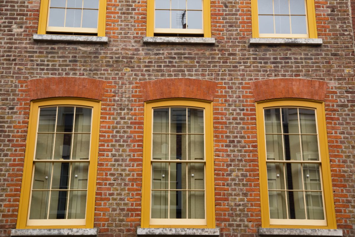 Reasons to Choose Sash Windows for Your Home